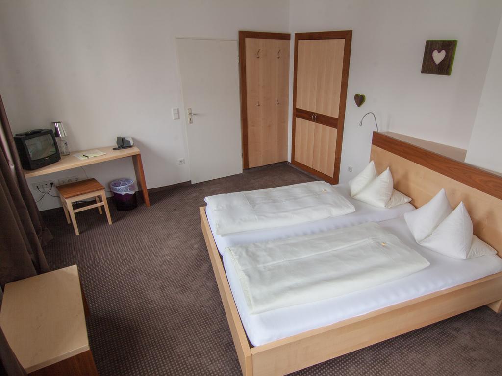 Hotel Hartmann Fuerstenfeldbruck Camera foto